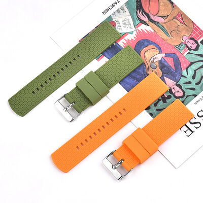 Good price 22mm Simple Style FKM Rubber Strap Watch Band for Smart Watch Replacement Wrist Strap Band Watch Strap online