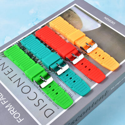 Good price Custom Logo Soft Breathable Silicone Watch Band Strap for Sport Waterproof Silicone Buckle Band Position Sport online